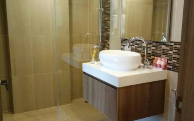 Modern Condo Nai Harn Beach