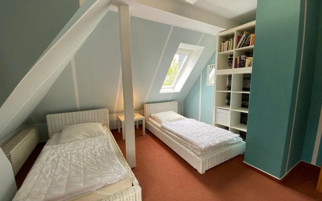 Ferienwohnung im Poolhaus mit Ostseeblick