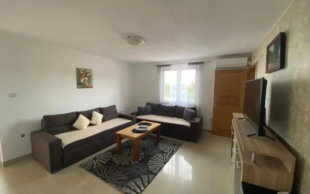 Holiday Home Cerim