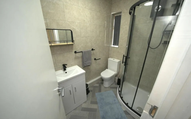 Telford Tranquility Apartment Flat 3 for 4 Guests