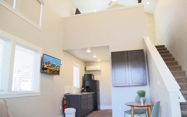 Perfect Little Place for the Traveling Professional