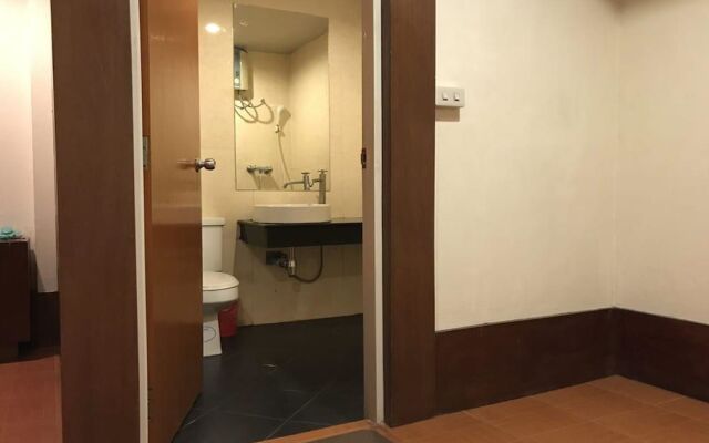 Paradise Inn Chonburi - Adults Only