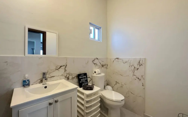 Town Shore Escape 3BR Haven