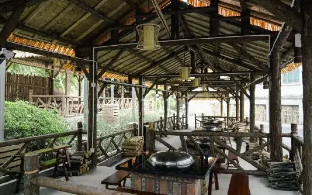 Qingcheng Tianren Hotel