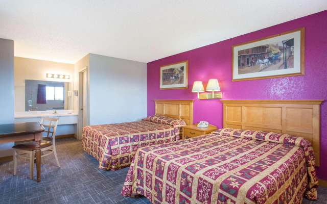 Knights Inn Fairground