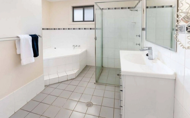 Bluegum Apartments