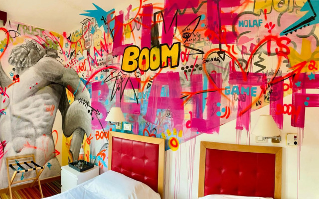 LH Arca Street Art Hotel