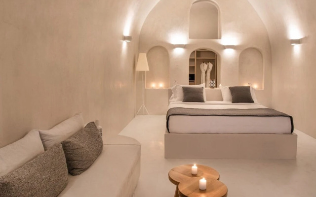 Villa Dusk in Fira Santorini