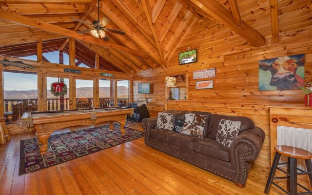 Picture Perfect- Seven Bedroom Cabin
