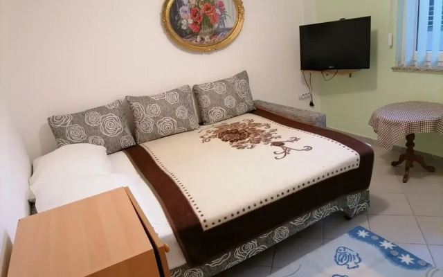 Joza - Afordable With Parking - A1