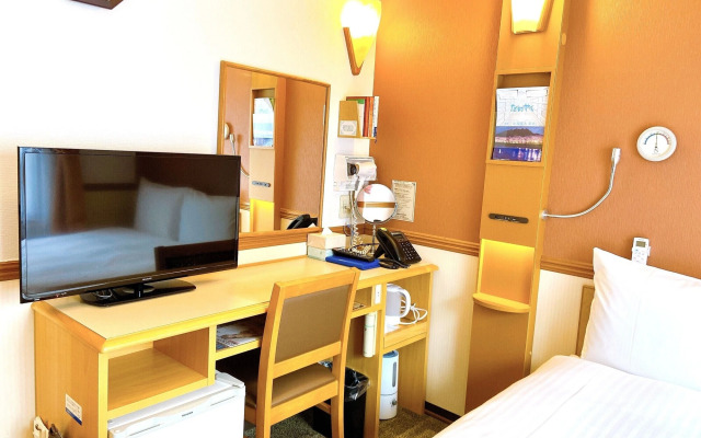 Toyoko Inn Osaka Umeda Nakatsu No.1