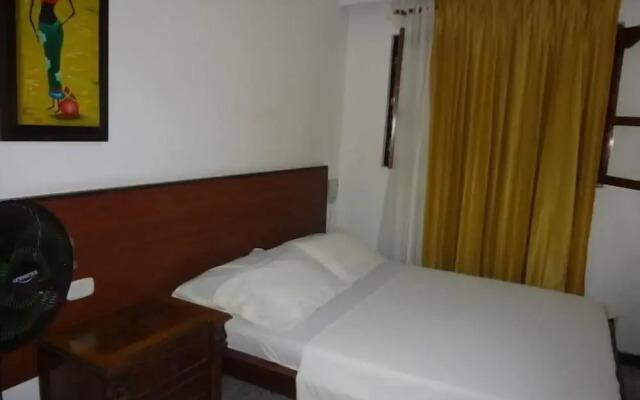 Hotel H21