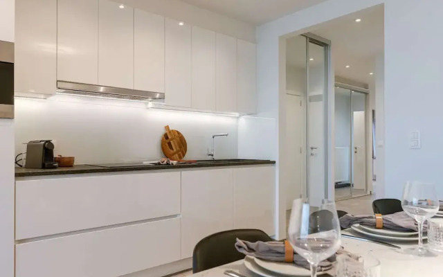 Sea View Apartment With Parking