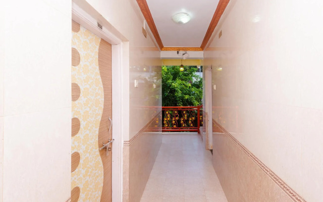 Spot on 38779 Roshan Residency