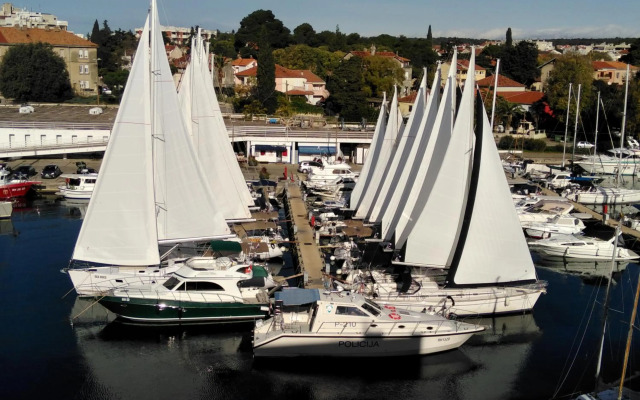 Apartment Zadractive - perfect view but no elevator