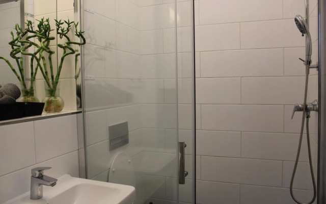 LYLY APARTMENT - Parkování Zdarma - U centra