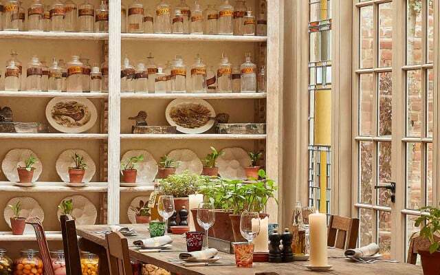 The Pig at Bridge Place