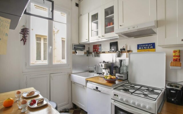 Comfortable Parisian Home 2Mins From Metro Line 7