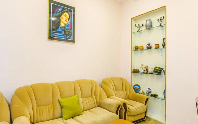 Old City 3 Room Lux Home