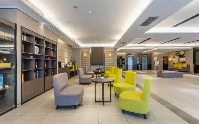 Homeinn Plus Hotel (Tai'an Dongyue Street Renault Wuyue Plaza)