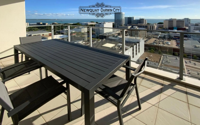 "NEWQUAY" Ideal Location & Views at PenthousePads
