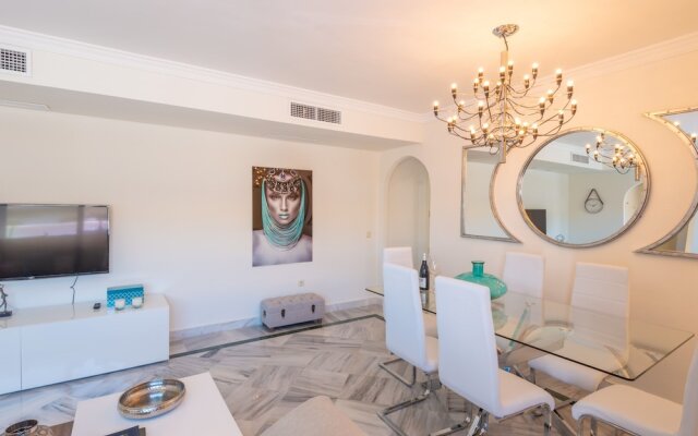 Luxury Penthouse at Dama de Noche