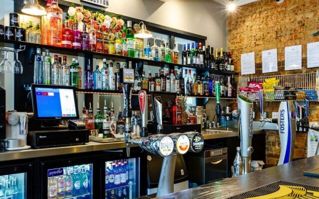 RUBY Pub and Hotel