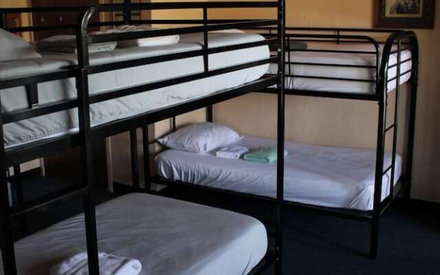 Ashland Commons Hostel