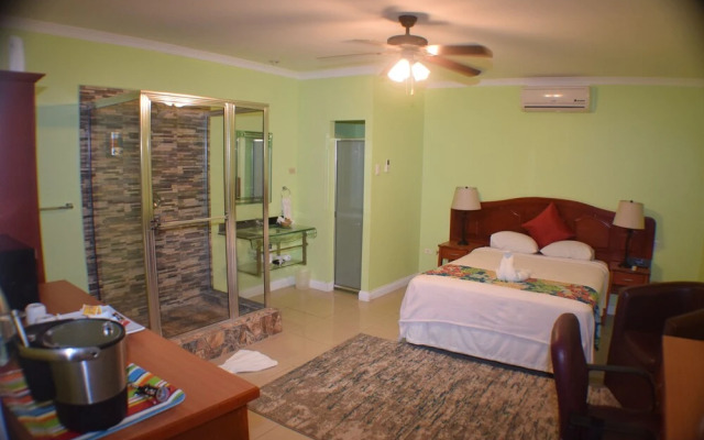 Beverly's Oasis Suites