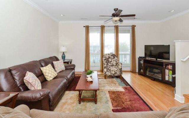 Sunburst 104 - 4 Br Townhouse