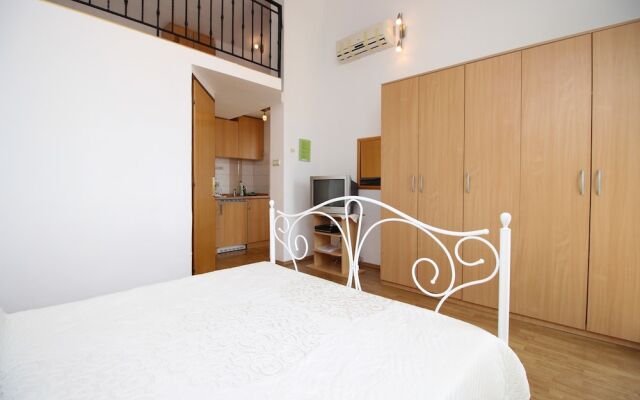 Apartments Ivona 6