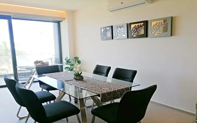 Condo Aria Ocean 501 by Kivoya