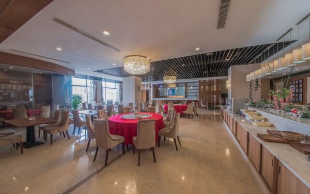 New Century Manju Pudong Airport Hotel
