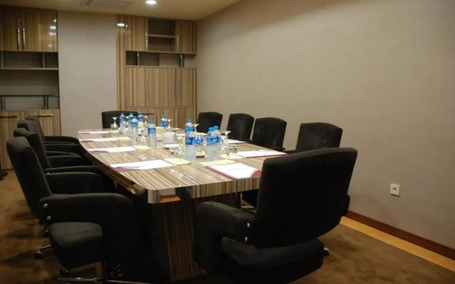 Volley Hotel İzmir