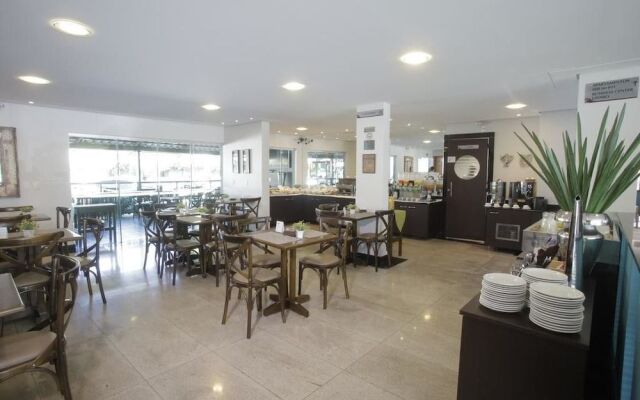 Hotel Castelo Inn