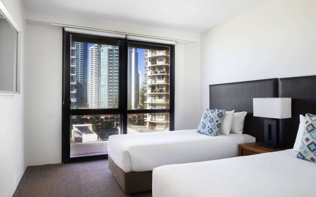 Paradise Centre Apartments