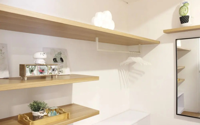 Classic and Comfy 2BR @ Gateway Pasteur Apartment