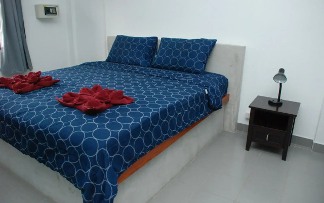 Sea & Sand Guesthouse and Restaurant