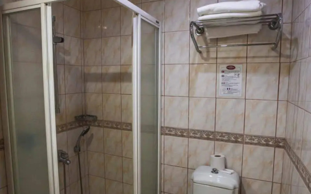 Tassaray Hotel