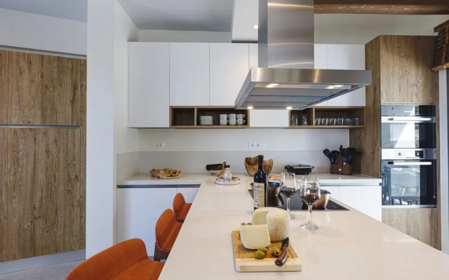 Villa Rizes Luxury in Maroulas