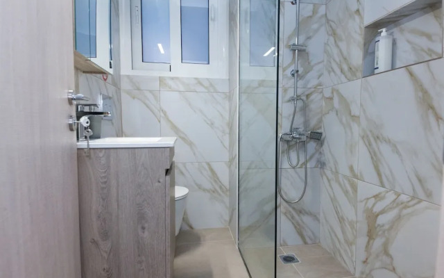 Stylish Brand New Apt at Megaro Mousikis