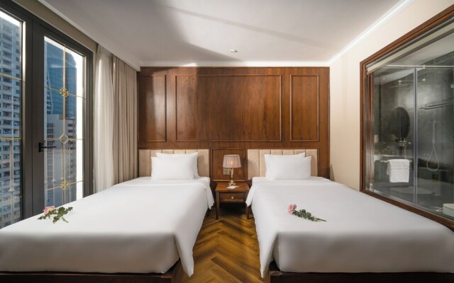 Golden Lotus Luxury Hotel Da Nang