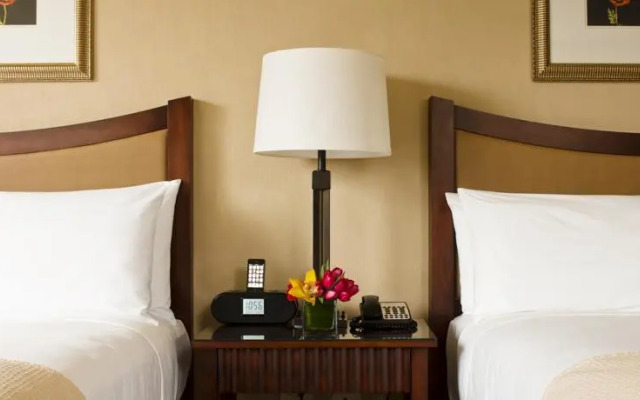 Club Wyndham Grand Chicago Riverfront