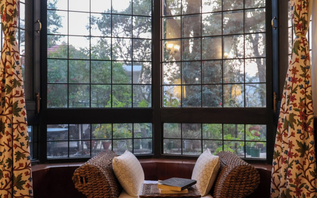 Alaya Stays Thistle House 4 BHK Hideaway