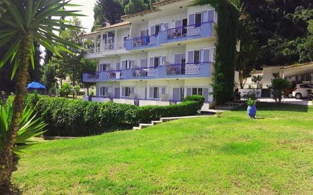 Roditsa Patritsia Apartments