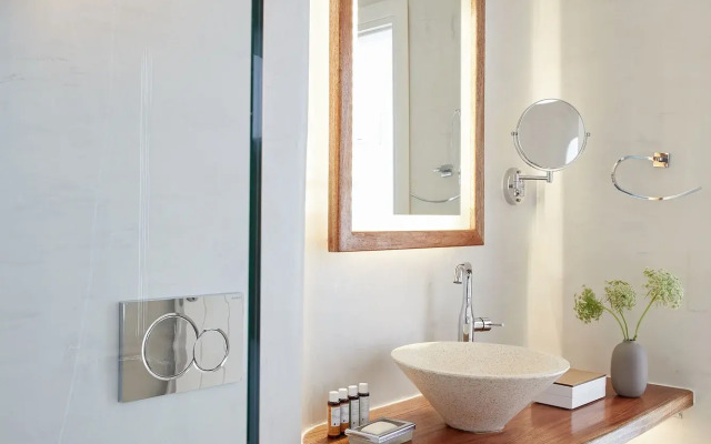 Allure Breeze Suites