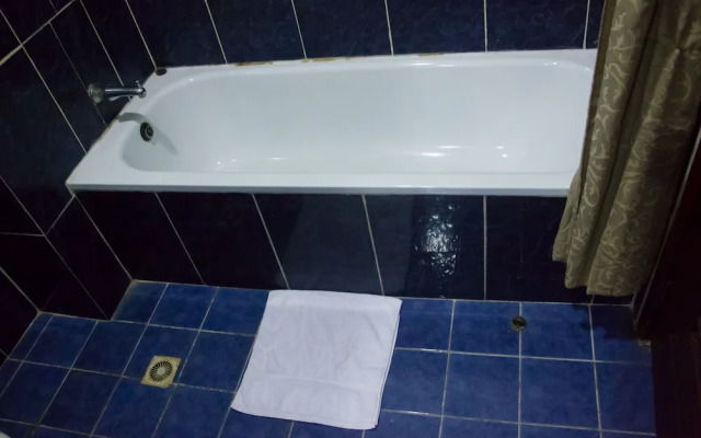 Dees Hotels Apartment & Suites