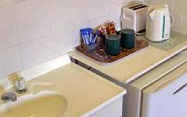 Welcome Home Motel and Apartments