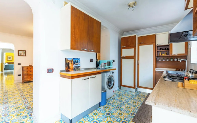 Santa Chiara Charming House With Terrace at Historical Center