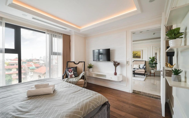 Troy House - D'Leroi Soleil - 59 Xuan Dieu